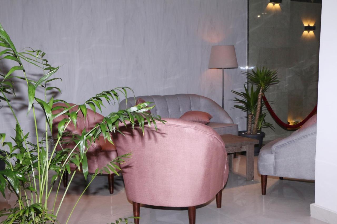 Mandaren Suites ฏออิฟ ภายนอก รูปภาพ